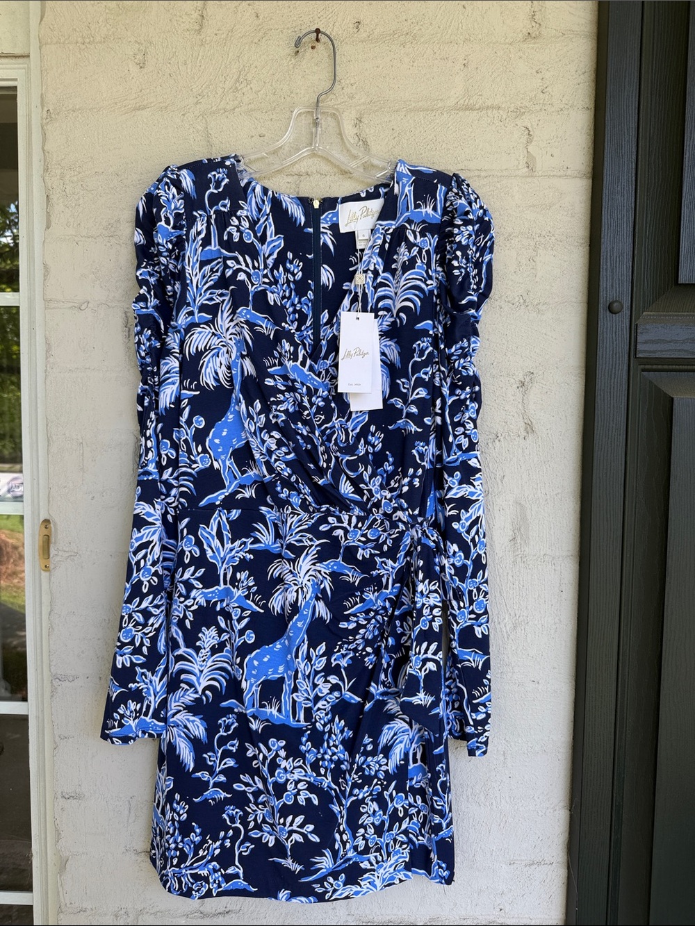 NWT Lilly Pulitzer Jemma Sleeved Romper Low Tide Navy Tall Tales Size 6 - Picture 7 of 12